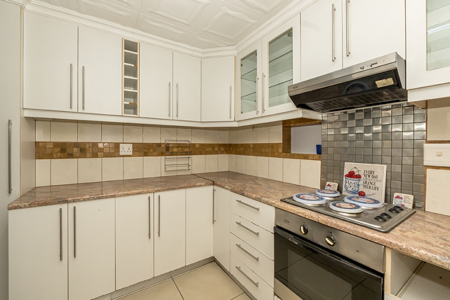 7 Bedroom Property for Sale in Lentegeur Western Cape